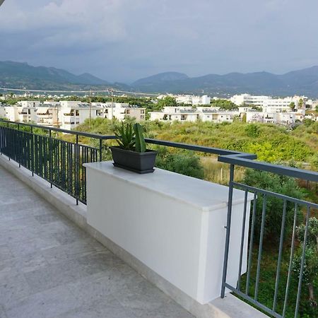Allseasonsapartment Kalamata Bagian luar foto