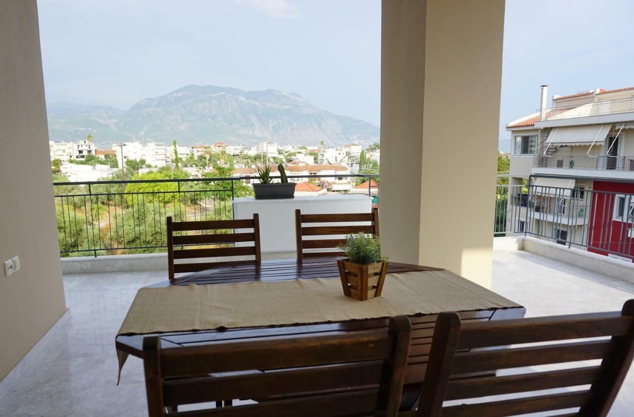 Allseasonsapartment Kalamata Bagian luar foto