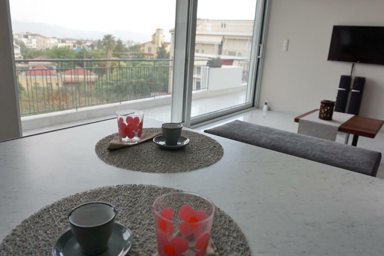 Allseasonsapartment Kalamata Bagian luar foto