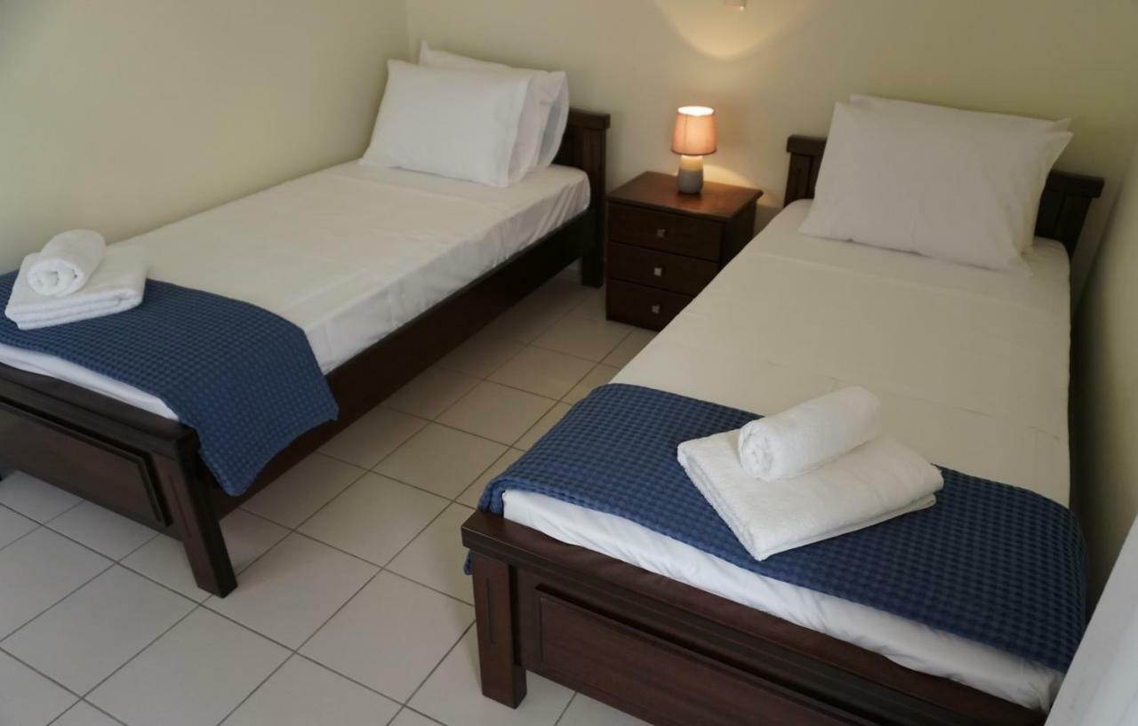 Allseasonsapartment Kalamata Bagian luar foto