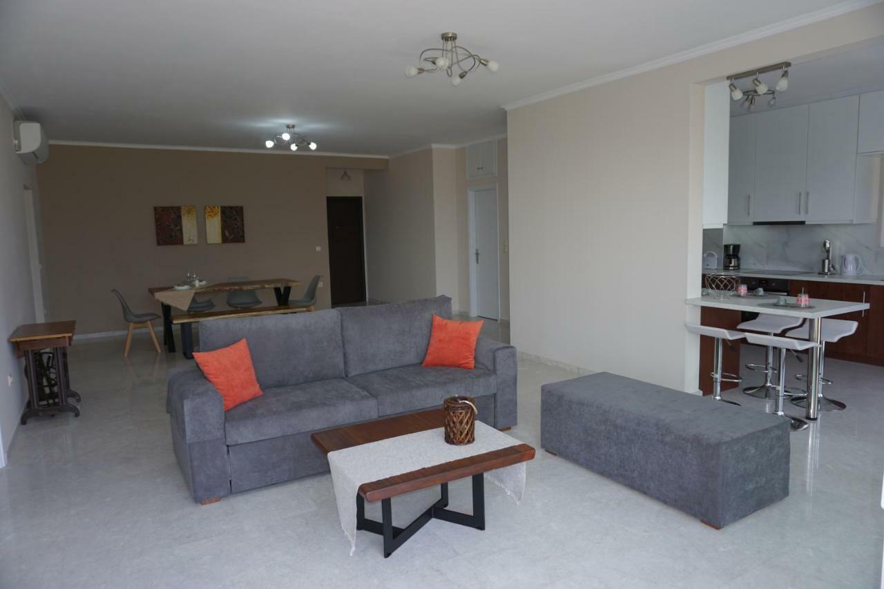 Allseasonsapartment Kalamata Bagian luar foto